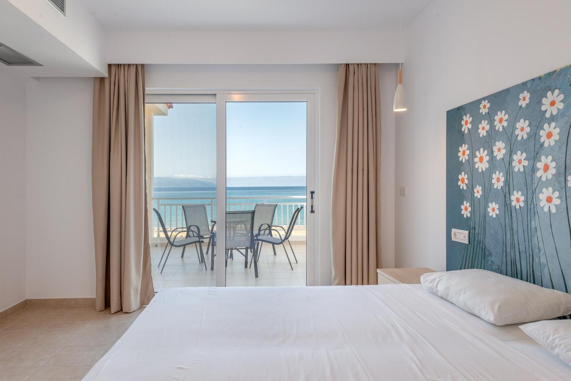 Ratzaklíon Marina Bay Hotel المظهر الخارجي الصورة